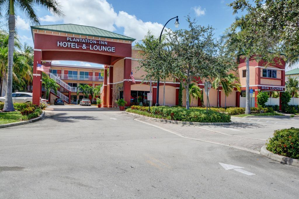 Plantation Inn Hotel And Lounge Exterior foto